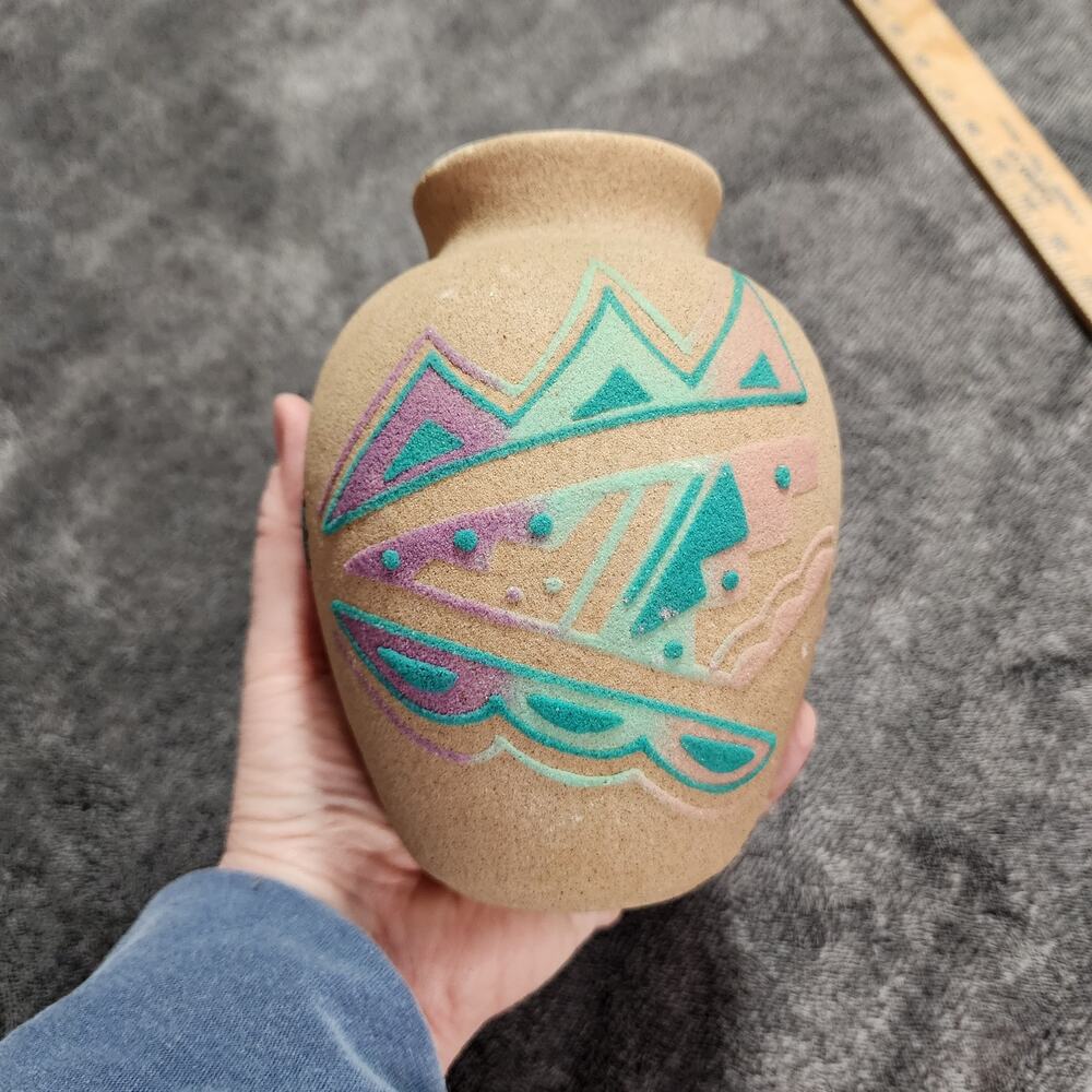 Vintage Sand painted Navajo Vase 1993 signed Laverne Smith 1993  M